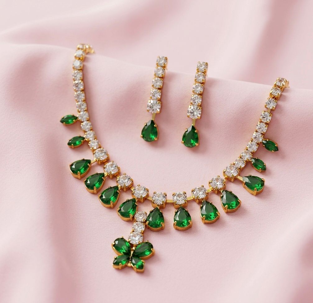 Moonorah Green Stone Pendant Set